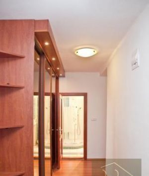 Bella Real Estate ponúka na prenájom 2izbový byt v Starom Meste.