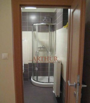 ARTHUR - 2-izbový byt, nezariadený byt v centre , Dobrovičova ul.