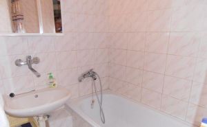 Prenájom 2 izb. ROVNÍKOVA UL. za 460 EUR/mes. vrátane energií