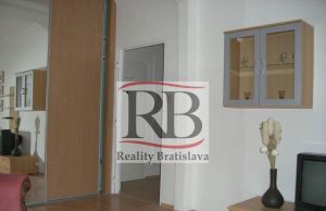 2-izbový byt, Priemyselná, Bratislava II