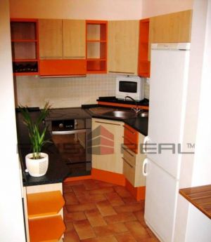 2-izbový byt, BA IV. Dúbravka, Repašského ulica