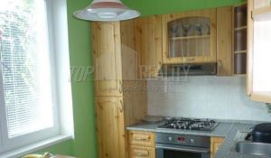 PB256 Zrekonštruovaný 2 1 byt Lánska, PB - balkón. Zľava 5500 €