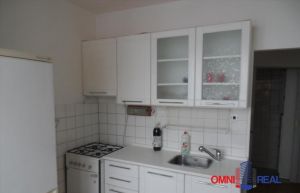 2-izbový byt, Jána Stanislava, kompletne zariadený, čiastočná rekonštrukcia, 1.