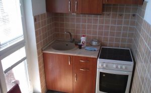 Adrid - dvojizbový čiastočne zrekonštruovaný byt s výhľadom na kolibu