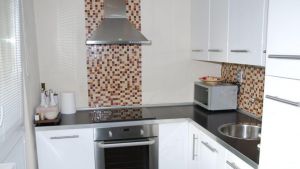 EXKLUZIVNE!!! Moderne zrekonštruovaný a zariadený 2i byt s loggiou na Jašíkovej