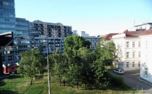 EUROPA – 2izb. byt, 50 m2, ul. Štefanovičova, v prekrásnom historickom zrenovova